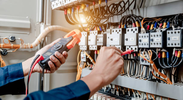 Best Electrical Outlet Repair  in Center Point, IA